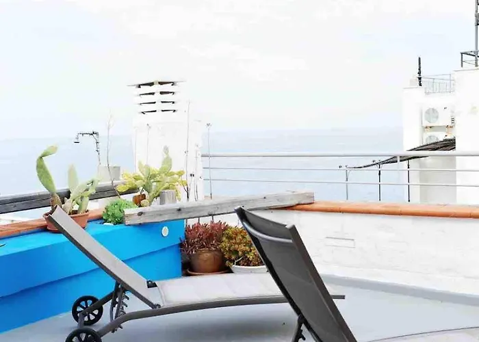 Unika * Полиньяно-а-Маре