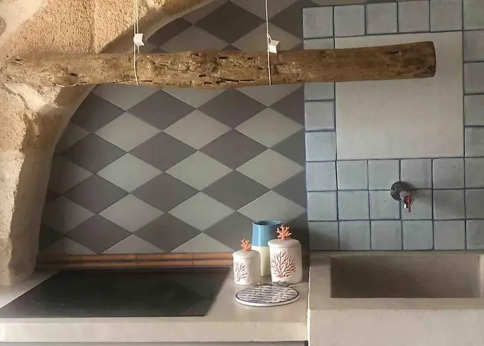 Unika * Полиньяно-а-Маре